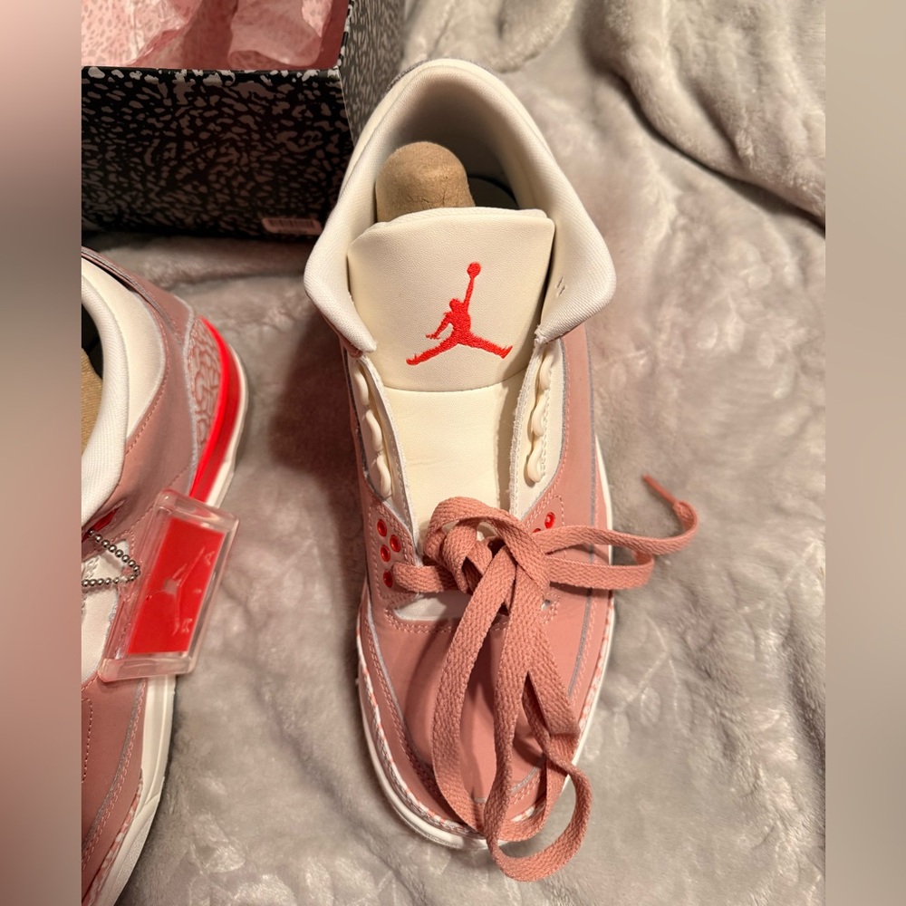 Jordan Women's Retro 3’s Rust Pink - Picture 4 of 8